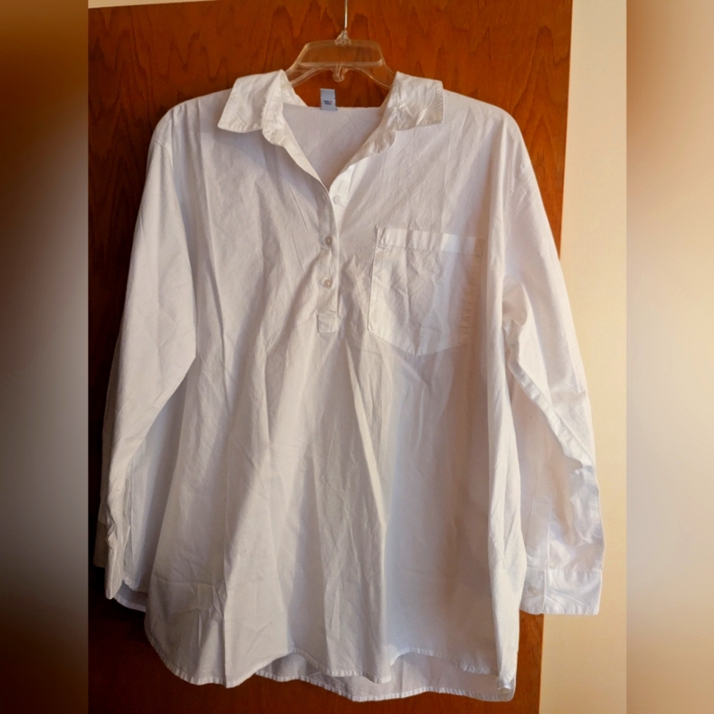 White Old Navy Oversized Button Down Maternity XL